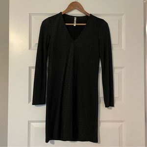 Fluxus V-neck Shimmery Dress